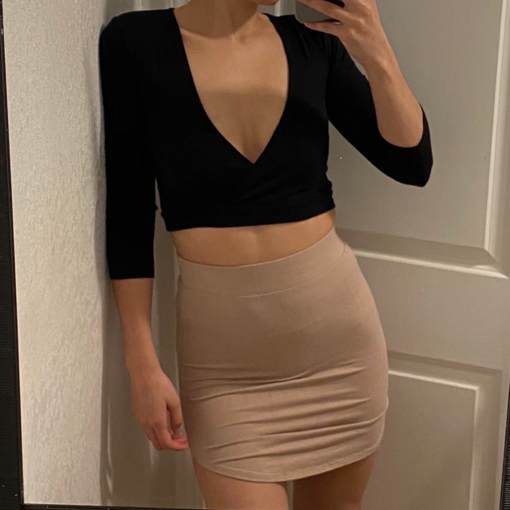 Glued skirt Forever21•